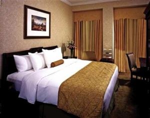  The Drake Hotel- 10 rooms (*)